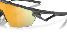 Oakley Sonnenbrille Sphaera (Glasfarbe: Prizm 24k polarized) carbongrau matt - 1 Brille mit Hartschalenetui